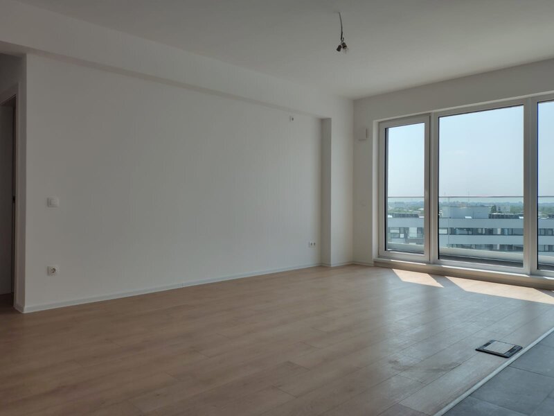 Lacul Straulesti, Mall Colosseum